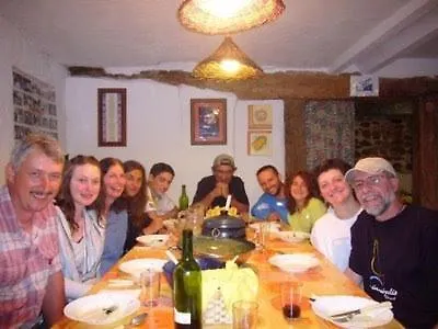 Refugio Peregrinos Acacio & Orietta Хостел
