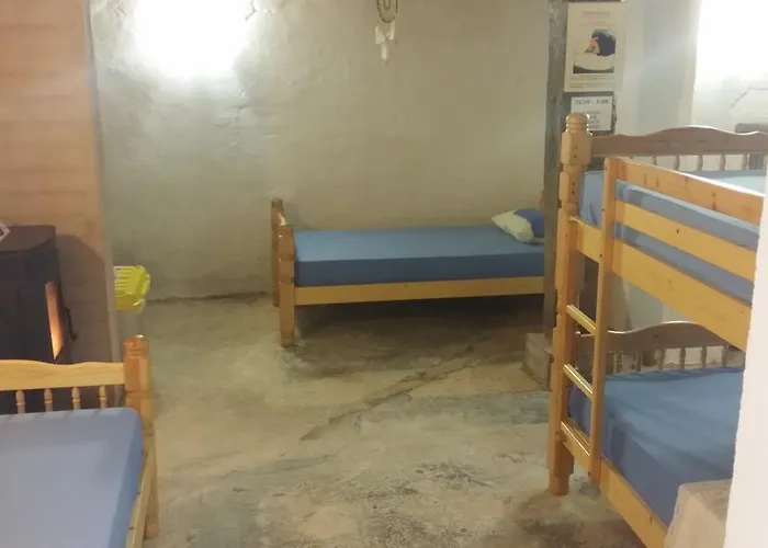 Refugio Peregrinos Acacio & Orietta Хостел Viloria de Rioja